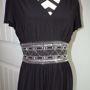 R & M Richards Sz 8 Medium Black Formal Dress
